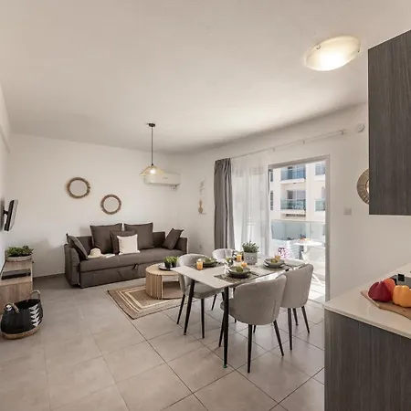 Apartment Somantonia *