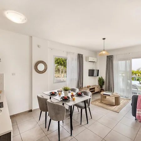 Somantonia Apartment