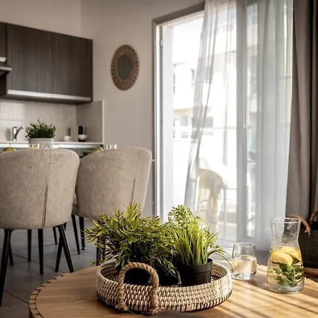 Somantonia Apartment *